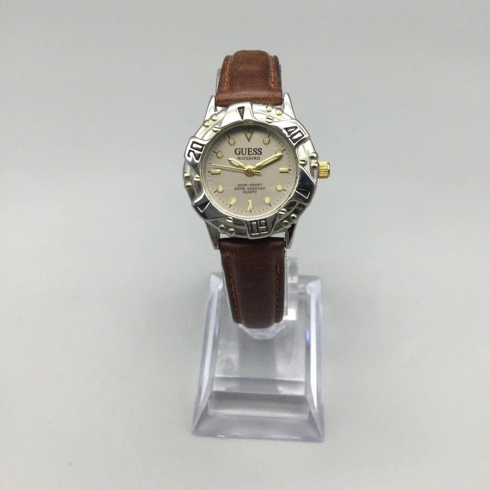 Vintage Guess Waterpro Womens Watch 28mm Champagne Dial Leather New Battery